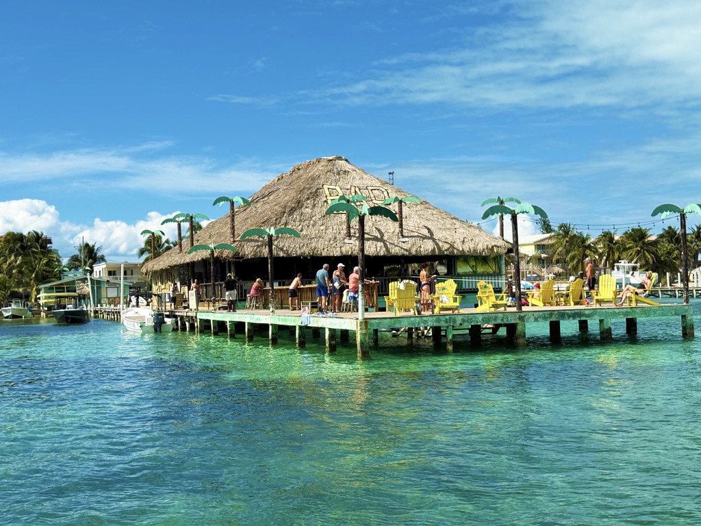 overwater-bars-with-chairs